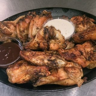 6 pcs Chicken Wings with fries